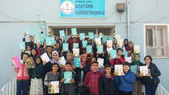 Atatürk Ortaokulu Hafta sonu Kursuna Kaynak Kitap Yardımı