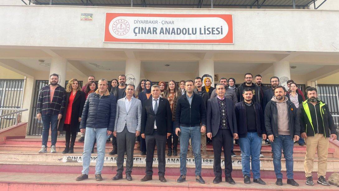 İlçe Milli Eğitim Müdürümüz Sayın Mehmet Aziz İDE, Çınar Anadolu Lisesi'ni ziyaret ederek öğretmenlerimizle bir araya geldi.