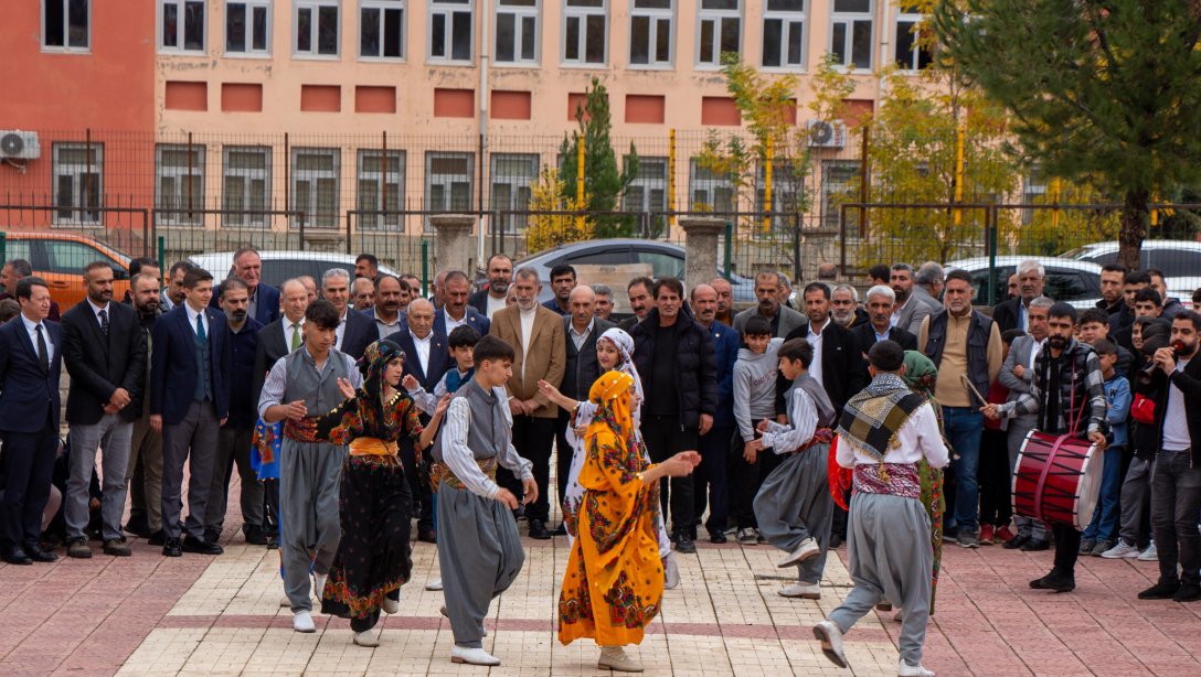 1.ÇINAR KİTAP FUARI YOĞUN İLGİ GÖRDÜ.