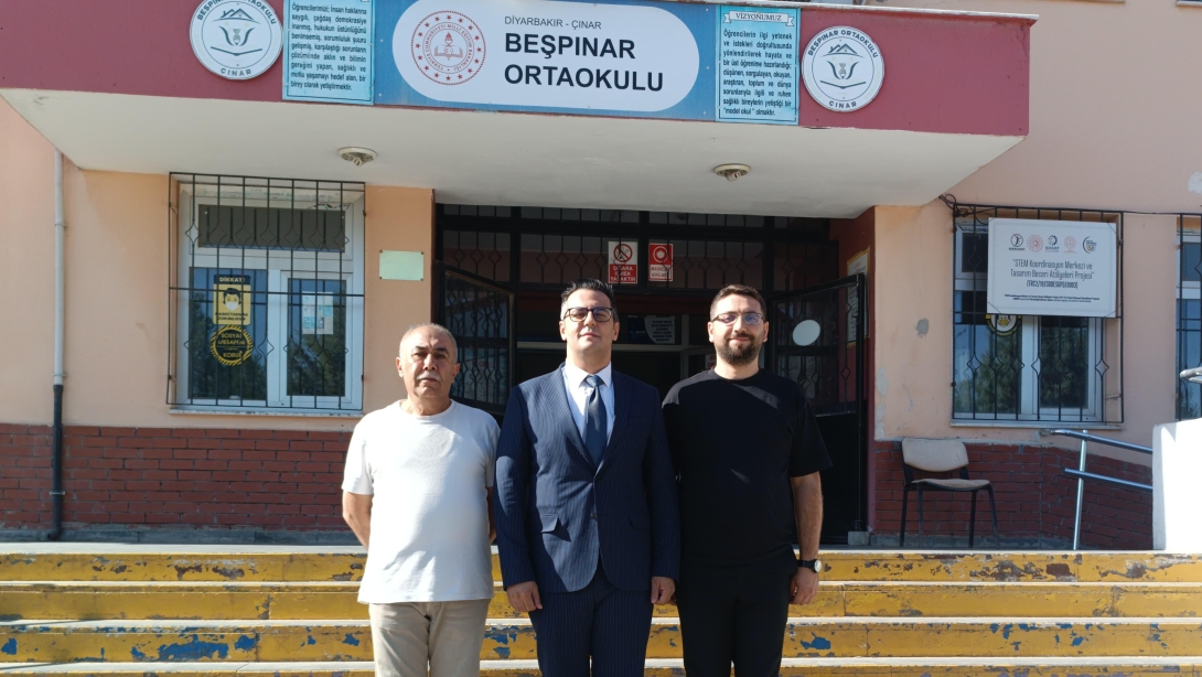 Çınar İlçe Milli Eğitim Müdürümüz Yusuf Güzel Beşpınar Ortaokulu'nu ziyaret ederek öğretmen ve öğrencilerimizle biraraya geldi.